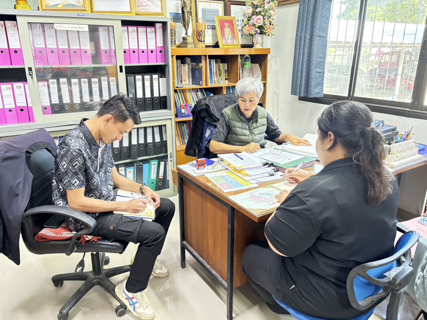 ✨พช.คลองลาน ประชุมสำนักงาน เพื่อวางแผนขับเคลื่อนงานพัฒนาชุมชน และรายงานความคืบหน้าโครงการ/กิจกรรม ตามนโยบายของกรมการพัฒนาชุมชน✨