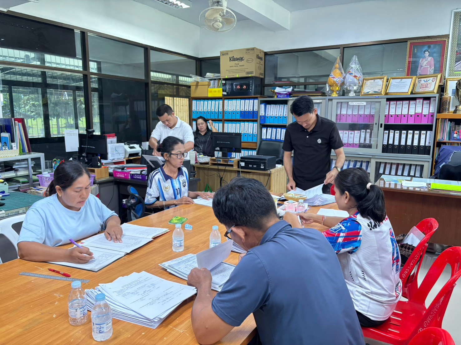 พช.คลองลาน ดำเนินการพิจารณาอนุมัติโครงการแก้ไขปัญหาความยากจน (กข.คจ.) บ้านสวนส้ม หมู่ที่ 2 ตำบลคลองลานพัฒนา